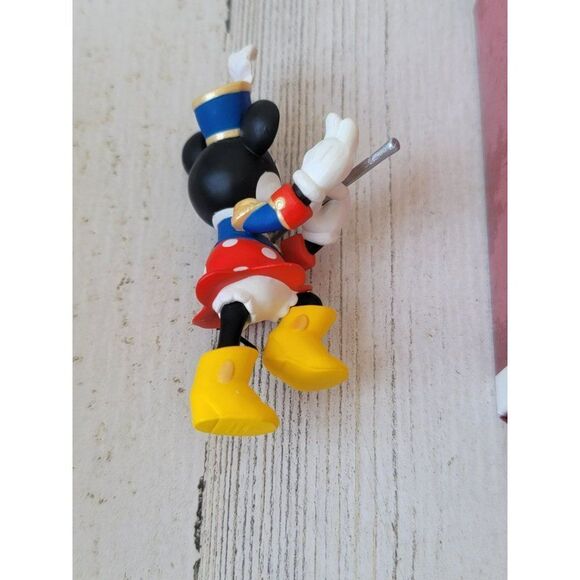 Hallmark 1998 Minnie plays the flute Mickey Mouse holiday parade ornament - Picture 5 of 7
